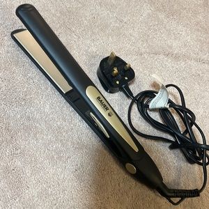 Bauer Professional ionic hair straightener for European travel